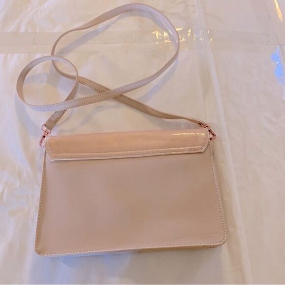 Ted Baker Crossbody Pink Patent Leather (has color transfer on front see pics) - Picture 9 of 9